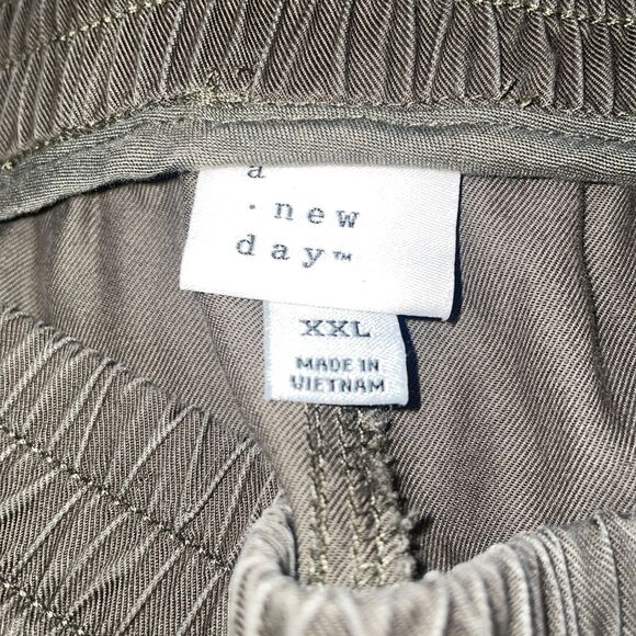 A New Day Women’s XXL Olive Green Lyocell Cotton Jogger Pants Casual Minimalist - Picture 4 of 10